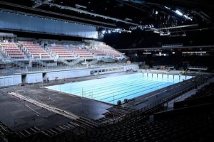 开云体育手机登录-泳池太浅拖累整届奥运？法国人带你在橄榄球场游泳